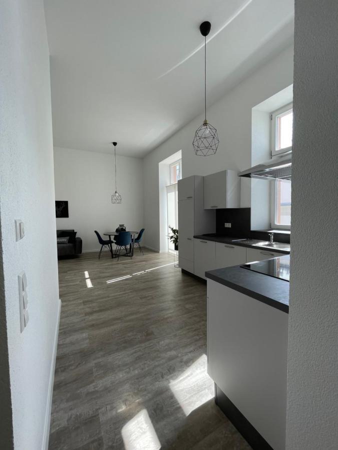 Ferienwohnung Basner Лар Экстерьер фото